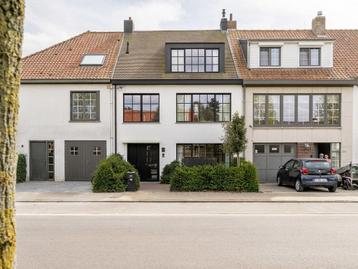 Commercieel te koop in Knokke-Heist, 3 slpks beschikbaar voor biedingen