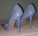 659C* Sexy hemelsblauwe leren pump hoge hakken uit 1969 (39), Kleding | Dames, Pumps, Nieuw, Verzenden, Blauw