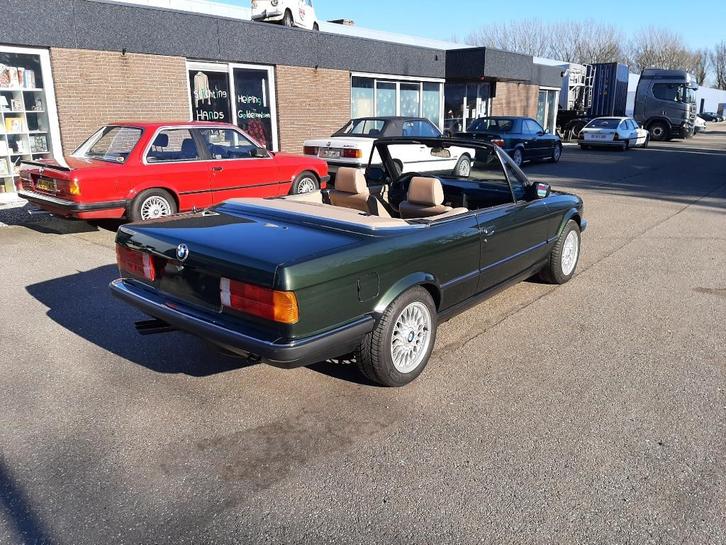 BMW 325i cabrio E30 6 cyl. (1989) chic donkergroen 139000 km, Auto's, BMW, Bedrijf, Te koop, 3 Reeks, ABS, Boordcomputer, Elektrische buitenspiegels