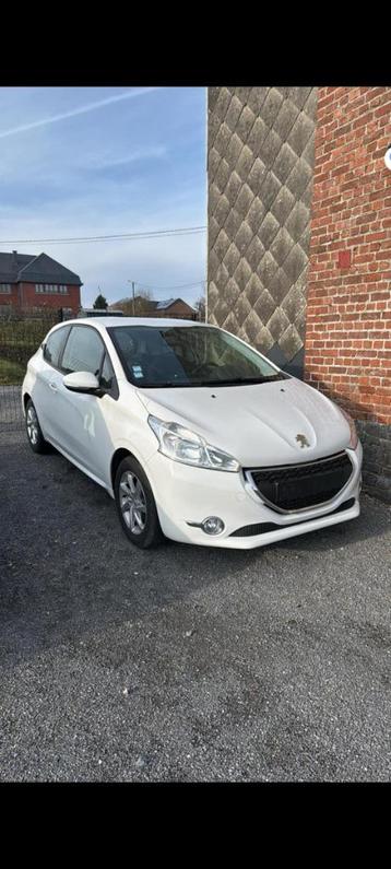 Peugeot 208 essence 1.2, Autos, Achat, 2 places, Boîte manuelle, Particulier