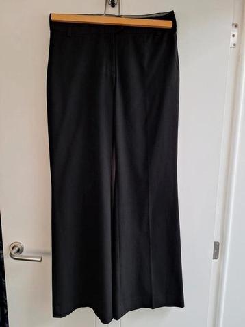 zwarte broek maat 40 beschikbaar voor biedingen