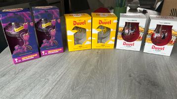 Duvel en kasteelbier glazen beschikbaar voor biedingen