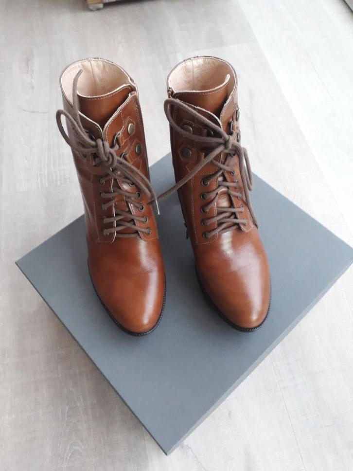 Laarsjes : Nero Giardini : maat 37 : cognac kleur : leder, Kleding | Dames, Schoenen, Nieuw, Lage of Enkellaarzen, Bruin, Ophalen of Verzenden