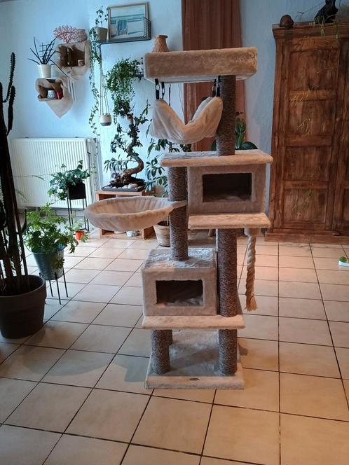 Nouvel arbre à chat robuste, Animaux & Accessoires, Meubles griffoirs pour chats, Neuf, Griffoir, Enlèvement