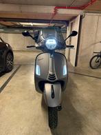 VESPA Gts Super Tech 300hpe, Motoren, Scooter, 300 cc, Motorrijbewijs A, Cruise Control