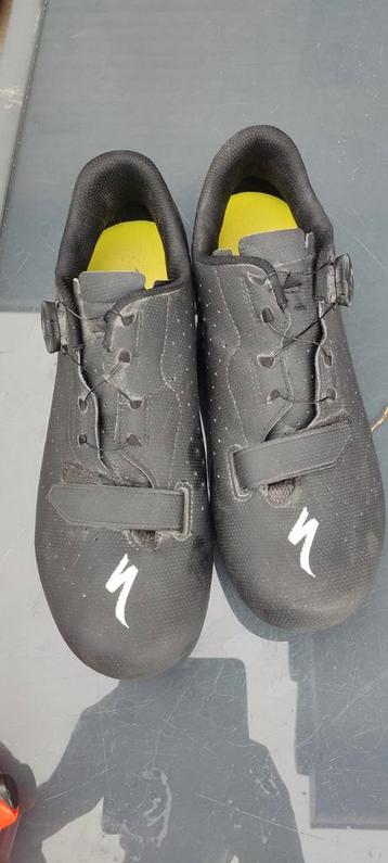 Fietsschoenen specialized beschikbaar voor biedingen