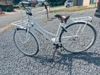 Mooie witte damesfiets, Fietsen en Brommers, Fietsen | Dames | Damesfietsen, Ophalen, Zo goed als nieuw