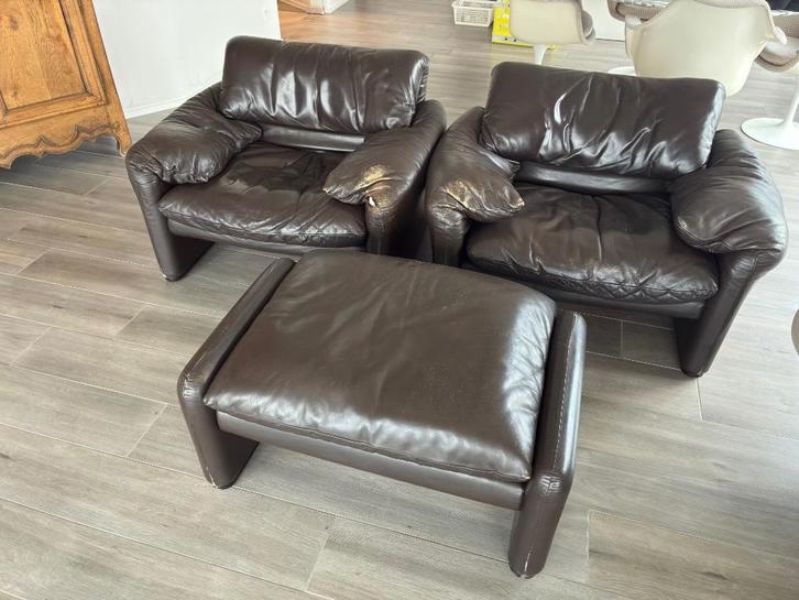 Maralunga Cassina 2x eenzit, 1x poef, Huis en Inrichting, Zetels | Voetbanken en poefs, Gebruikt, 75 tot 100 cm, 75 tot 100 cm