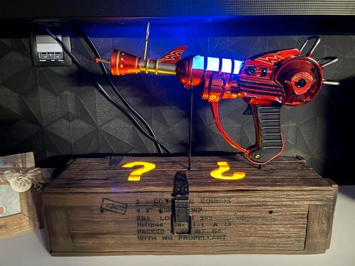 Ray gun officiel COD Kami art, Hobby & Loisirs créatifs, Modélisme | Figurines & Dioramas, Comme neuf, Enlèvement ou Envoi
