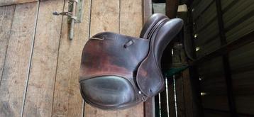 Ikonic zadel 15 inch beschikbaar voor biedingen