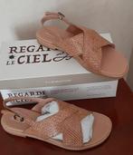 Nieuwe beige damessandalen - maat 42 - Regarde le ciel, Ophalen of Verzenden, Nieuw, Beige