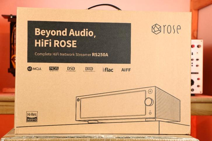 Hifi Rose RS250A / RS 250 A NIEUW IN DOOS! Zilver. Inruil ok, Audio, Tv en Foto, Converters, Nieuw, Ophalen of Verzenden