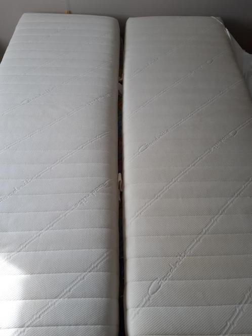 Twee matrassen "Revor", Huis en Inrichting, Slaapkamer | Matrassen en Bedbodems, Gebruikt, Matras, 70 cm of minder, 200 cm, Eenpersoons