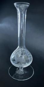 oud mondgeblazen handgeslepen soliflor vaasje, Antiek en Kunst, Antiek | Glaswerk en Kristal, Ophalen of Verzenden