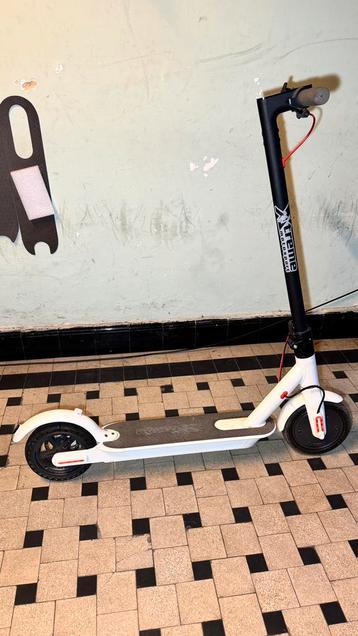Xtreme motosport elektrische step, Fietsen en Brommers, Ophalen of Verzenden, Zo goed als nieuw, Elektrische step (E-scooter)