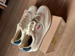 heren sneakers , levis , maat 42cm , nieuw in doos., Wit, Nieuw, Ophalen of Verzenden, Sneakers