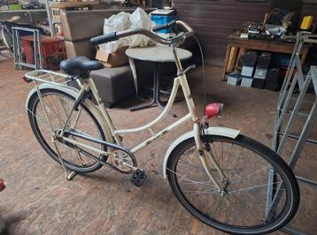 Dames fiets  beschikbaar voor biedingen