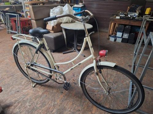 Dames fiets, Fietsen en Brommers, Fietsen | Dames | Omafietsen, Gebruikt, Handrem, Versnellingen, Ophalen