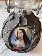 Sainte Rita petite bouteille, Antiquités & Art, Antiquités | Objets religieux