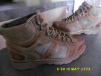 chaussures marron et beige pointure 40, Comme neuf, Beige, Autres types, Enlèvement ou Envoi