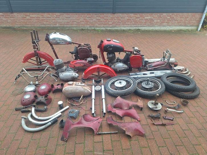 Jawa 353 hobby project onderdelen frame motor motorfiets, Motoren, Motoren | Oldtimers, Ophalen