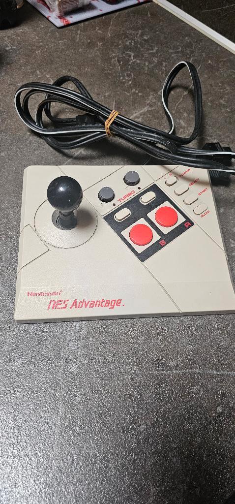 NES Advantage-joystick, Games en Spelcomputers, Games | Nintendo NES, Gebruikt, Ophalen of Verzenden