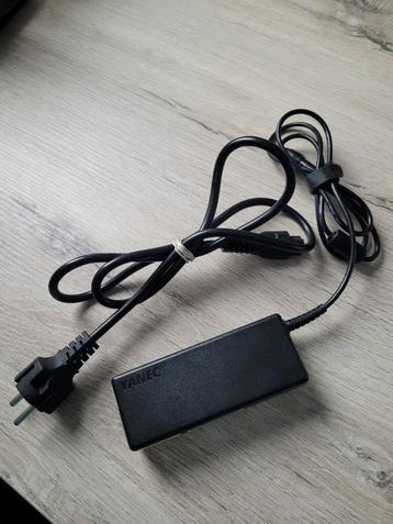 adapter/lader (voeding) voor laptop (Asus, Medion, Bell...)