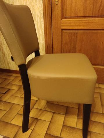 Stoel beschikbaar voor biedingen