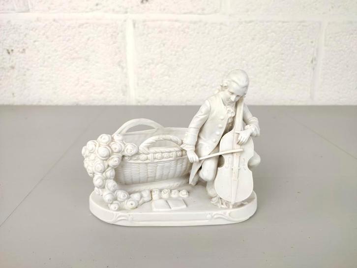 Biscuit beeld Katzhutte Hertwig & Co, Antiek en Kunst, Antiek | Porselein, Ophalen of Verzenden