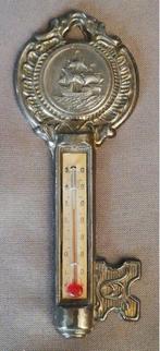 Sleutelvormige metalen wandthermometer met zeilboot, Antiek en Kunst, Antiek | Woonaccessoires, Ophalen of Verzenden