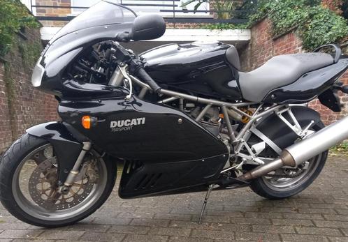 Ducati 750 SSie parfait état d'origine, Motoren, Motoren | Ducati, Particulier, Super Sport, meer dan 35 kW, 2 cilinders, Sportuitlaat