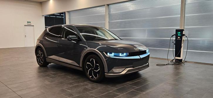 Hyundai IONIQ5 72,6kWh Dynamiq/KEYLESS/HEAD UP/LED/LEDER/CAM, Auto's, Hyundai, Bedrijf, IONIQ 5, 360° camera, Aangepast voor mindervaliden