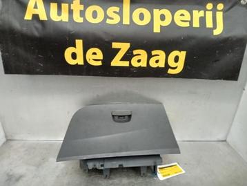 Dashboardkastje van een Seat Ibiza beschikbaar voor biedingen