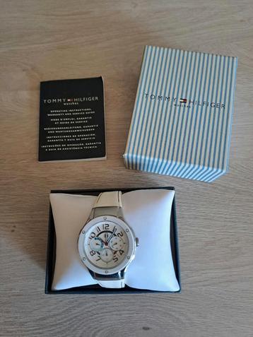 Vrouwen horloge Tommy Hilfiger model 1781310 nieuwstaat  beschikbaar voor biedingen