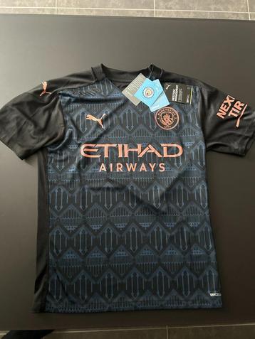 voetbalshirt beschikbaar voor biedingen