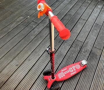 Trottinette Micro Maxi Deluxe LED – Rouge beschikbaar voor biedingen