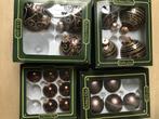 Bruine kerstballen met gouden versiering in verschillende m, Ophalen of Verzenden