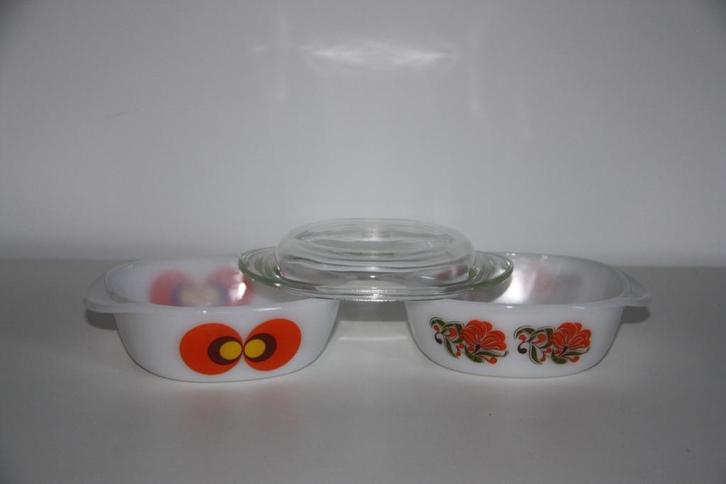 Pyrex janaer glas Schott & Gen Mainz 2 ovenschalen jena glas, Verzamelen, Retro, Huis en Inrichting, Ophalen of Verzenden