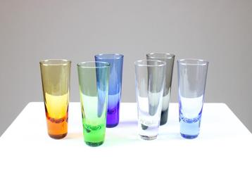 6 verres vintage colorés