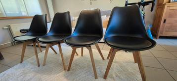 Moderne eetkamerstoelen set beschikbaar voor biedingen