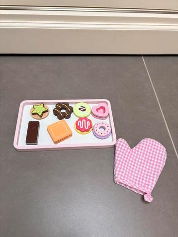 Houten koekjesset met ovenwant beschikbaar voor biedingen