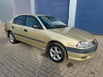 Toyota Avensis *1600VVTI-AC-KLIMA* (bj 2001) beschikbaar voor biedingen