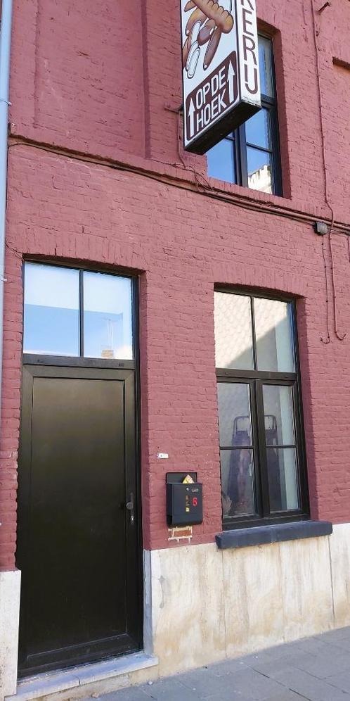 Huis TE HUUR met stadskoer KIJKDAG 14/07 en 18/07 om 18u, Immo, Huizen te huur, Provincie West-Vlaanderen, Tussenwoning, Direct bij eigenaar