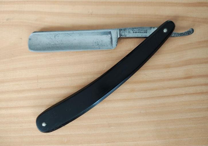 Scheermes Bauvergne Charolles, Antiek en Kunst, Curiosa en Brocante, Ophalen of Verzenden