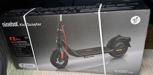 À vendre : Trottinette électrique Ninebot KickScooter F2, Fietsen en Brommers, Steps, Zo goed als nieuw, Ophalen of Verzenden