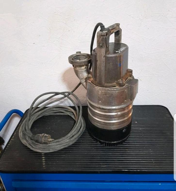 Oersterke dompelpomp te huur. Direct beschikbaar, Tuin en Terras, Waterpompen, Gebruikt, Elektrisch, Dompelpomp, Ophalen