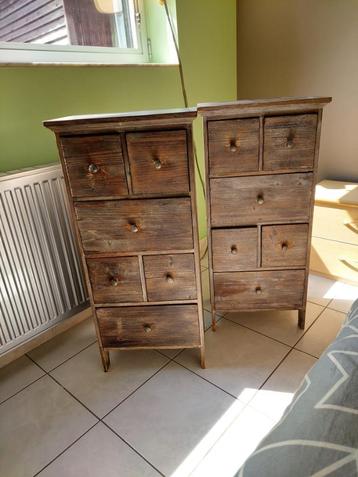 2 Meubles identiques  H90L41,5P28   60€/pce ou 100€ les 2  beschikbaar voor biedingen