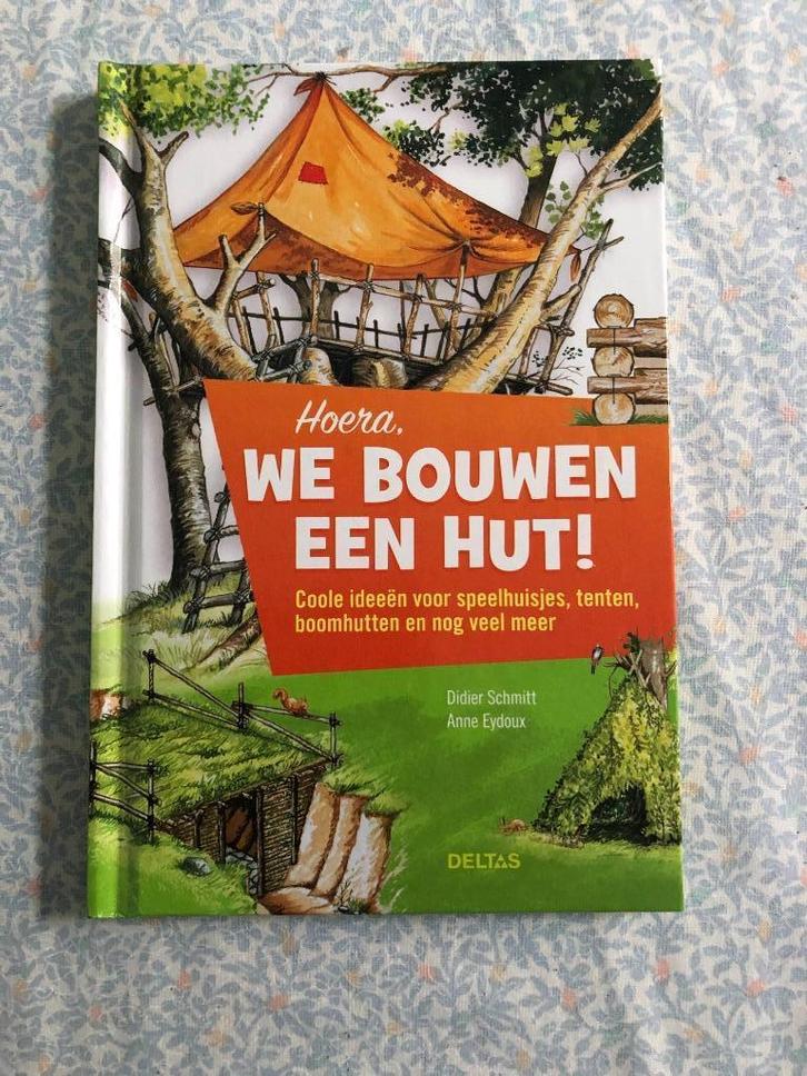 Hoera, We bouwen een hut!, Boeken, Kinderboeken | Jeugd | 10 tot 12 jaar, Zo goed als nieuw, Non-fictie, Ophalen of Verzenden