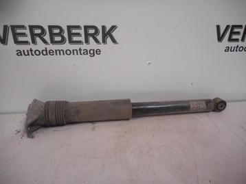 SCHOKBREKER LINKS ACHTER Opel Astra K (39039583) beschikbaar voor biedingen
