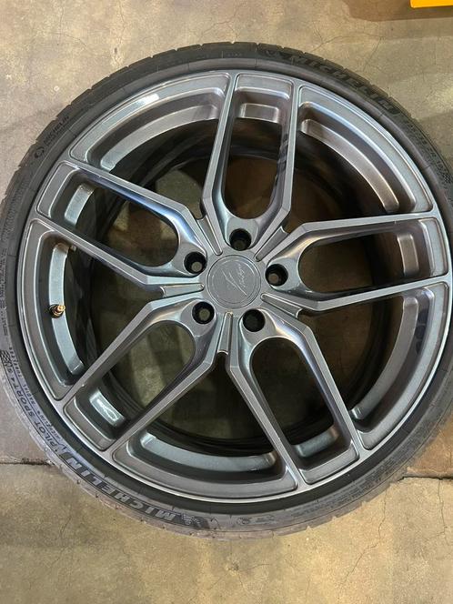 Wielen+ banden, Auto-onderdelen, Banden en Velgen, Band(en), Zomerbanden, 19 inch, 225 mm, Personenwagen, Gebruikt, Ophalen